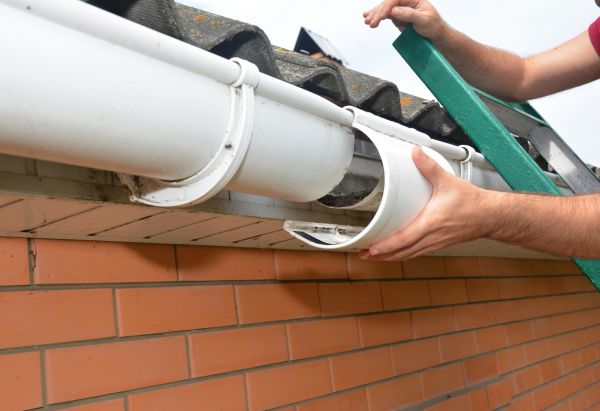 Cost of Gutter Maintenance in Dallas
