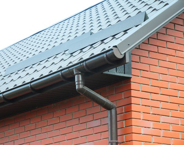 Cost of Roof Downspout Replacement in Dallas